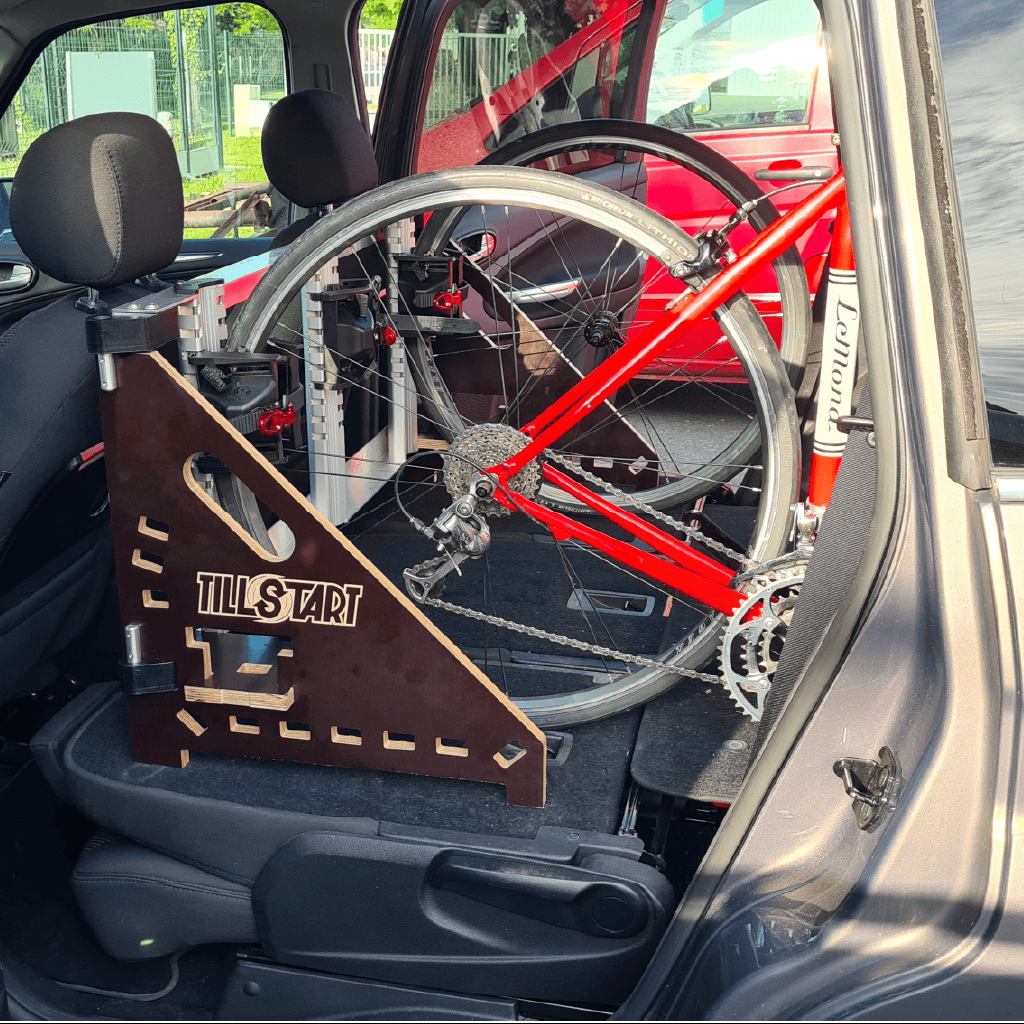 Un support qui vous suit partoutUtilitaire, van, camping-car ou remorque : Maxi Fix s’adapte à tout ! Installez-le sans transformation ni bricolage. Léger, repliable et facile à positionner, il vous accompagne dans tous vos déplacements avec vos vélos, sans prise de tête.
 
 
 
 
